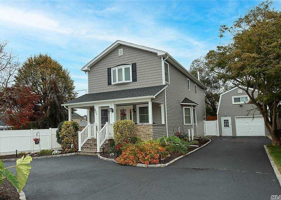 1st image of 220 Saint Johns Pl