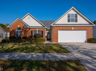 1301 Tumblerock Ct, Loganville, GA
