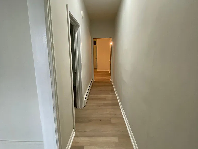 130 N Railroad St #1 — Photo 10