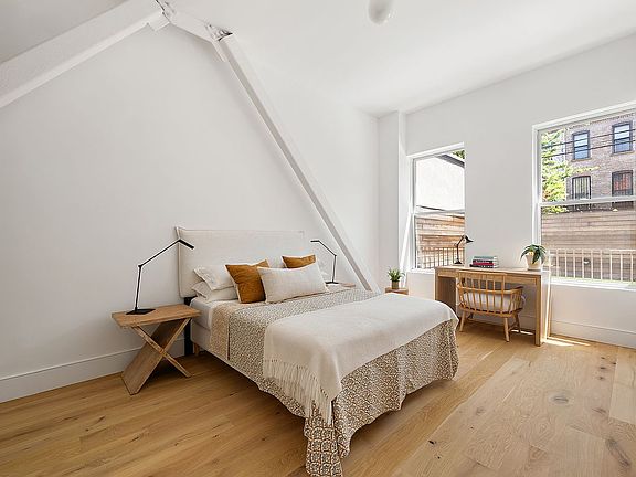 3rd image of 524 Halsey St #109