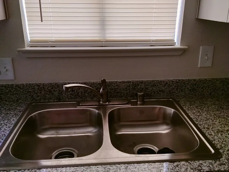 Kitchen sink