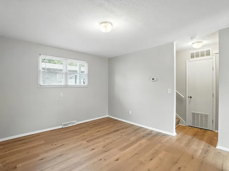 253 S Liberty St #2 — Photo 3