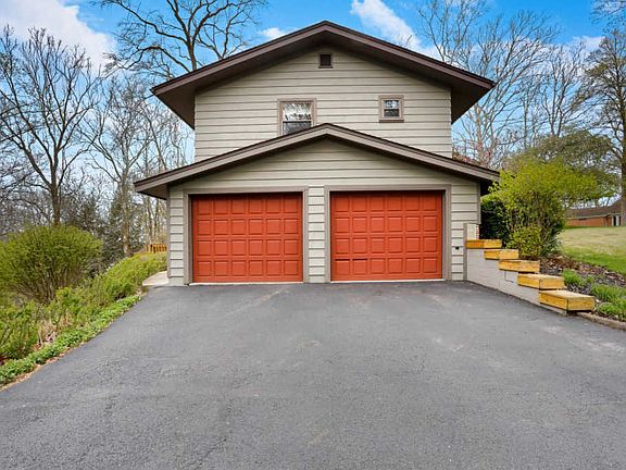 4th image of 110 Dogwood Ln