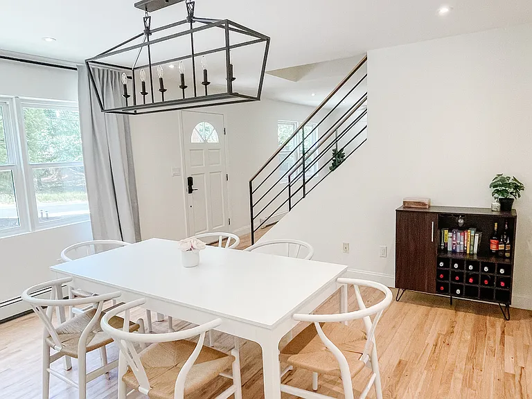 61 Hog Creek Rd — Photo 10