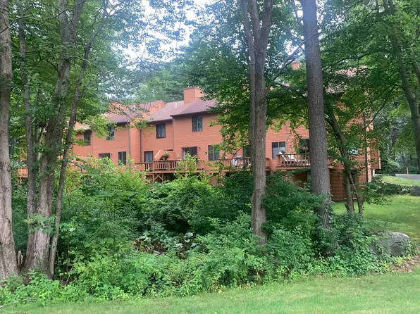 3 Dunvegan Woods Drive, Hampton, NH 03842