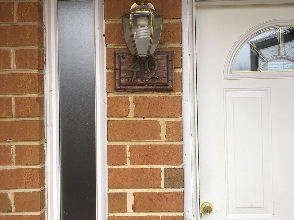 49 MAPLE DRIVE