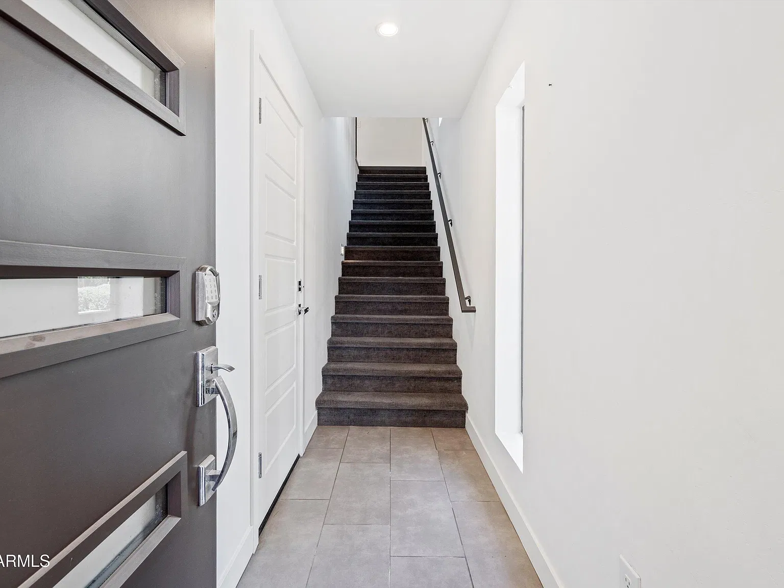 2 bed, 2.5 bath, 1510 sqft, $3,200 — Photo 4