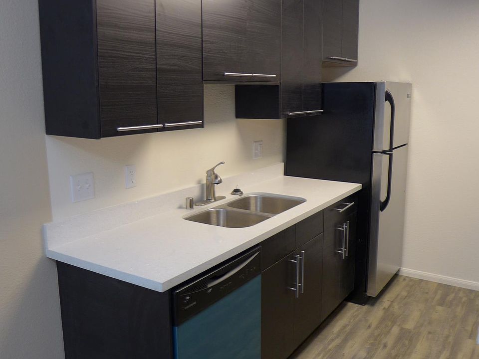 1st image of 4085 Illinois St #10