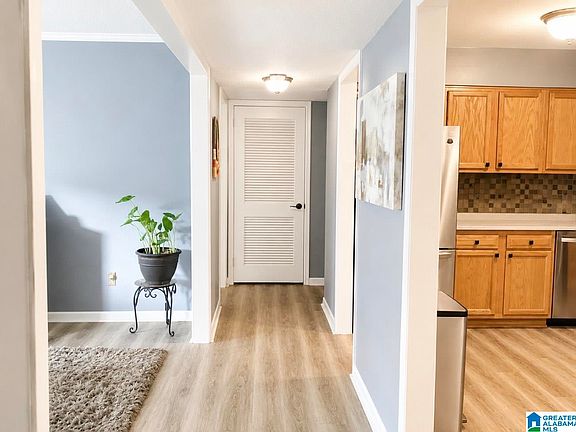 5th image of 3017 Massey Rd APT A