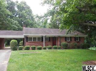 118 26th Ave NE, Hickory, NC 28601