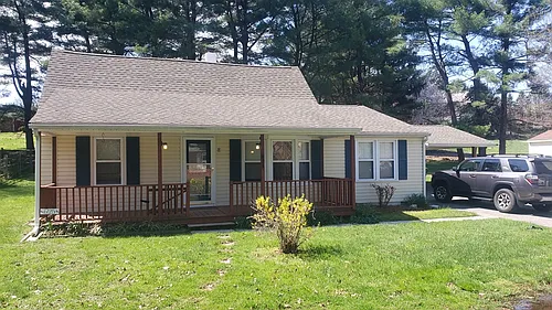 625 Southwood Rd Photo 1