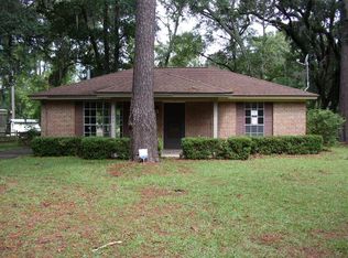 243 Oak Dr, Midway, GA 31320