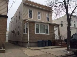 7120 71st St, Ridgewood, NY 11385