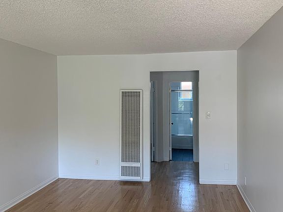 3rd image of 2168 Allesandro St