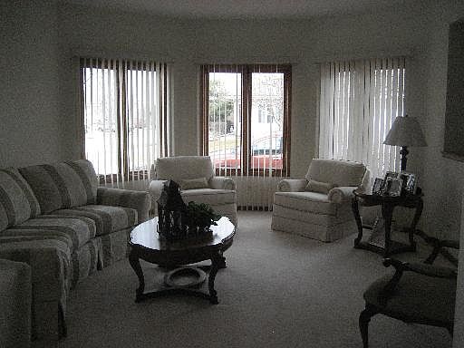 4th image of 10833 Kimberly Ln #39