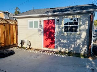 575 5th St #B, Hollister, CA 95023