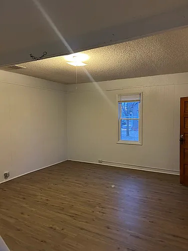 403 College Ave N Photo 1