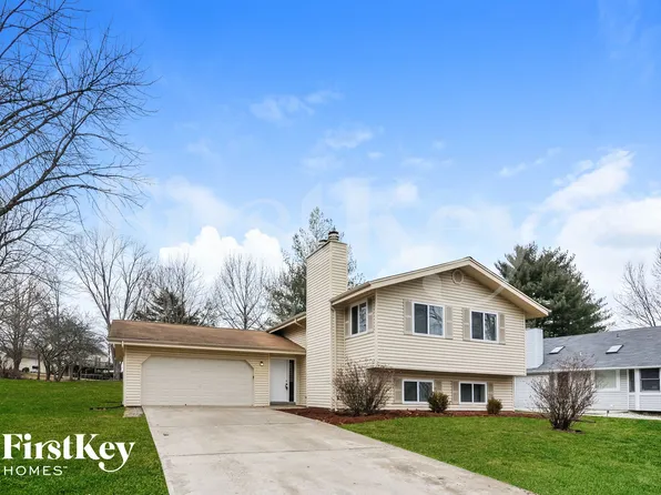 1 Berry Ct, Lake Saint Louis, MO 63367