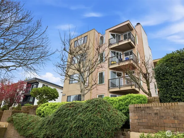 5642 California Avenue SW #3, Seattle, WA 98136
