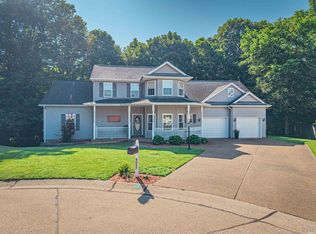 9000 Meghan Ct, Evansville, IN 47712