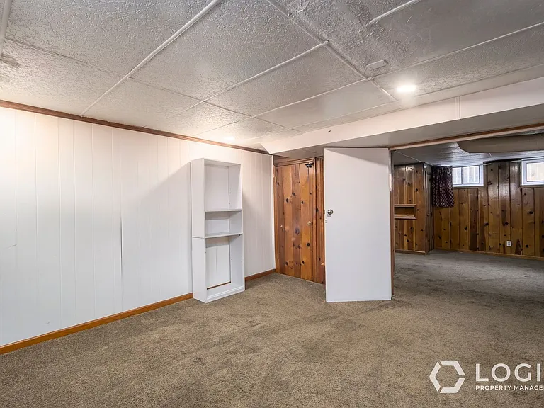 654 32nd St #DOWNSTAIRS — Photo 3