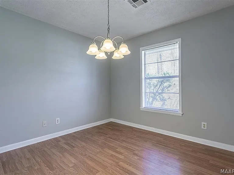 110 Diane Dr — Photo 19
