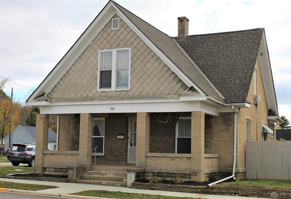 1st image of 309 E Cherry St