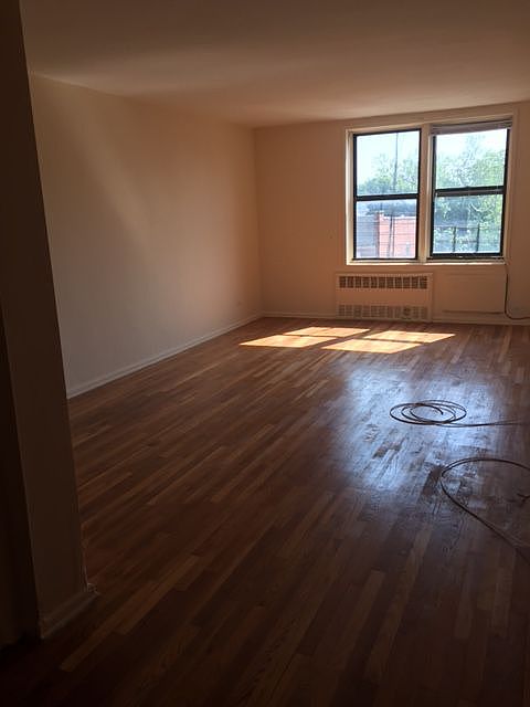 2nd image of 460 E 21st St APT 5A