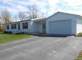3303 Mill Rd, Gasport, NY 14067