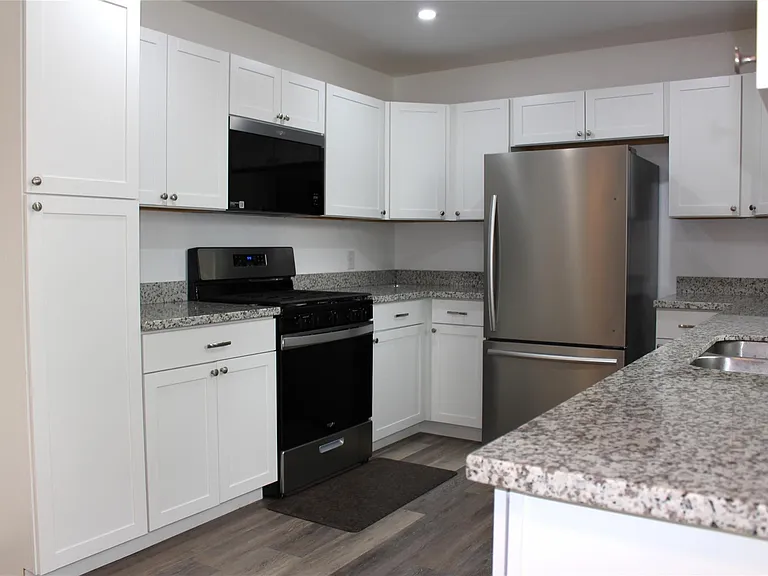 1802 Sleepy Creek Way — Photo 4