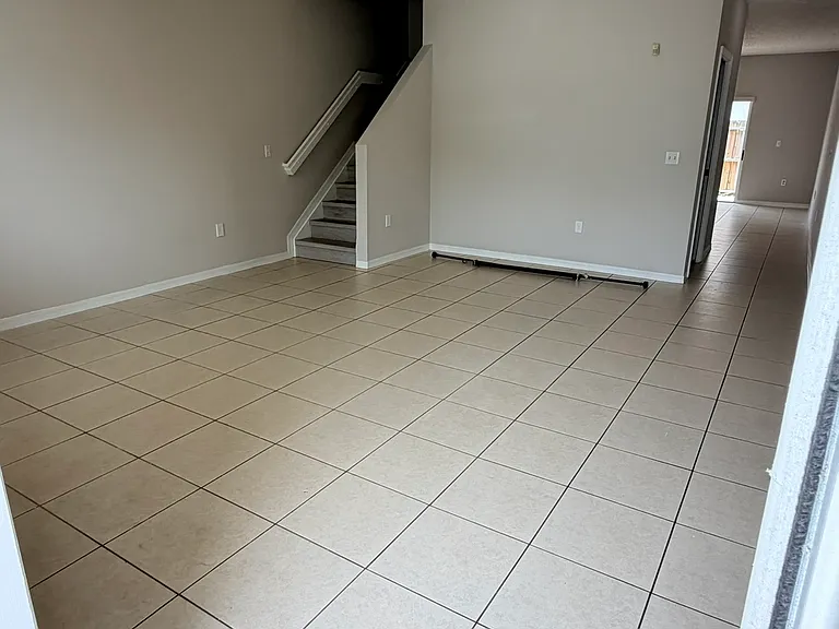 2202 SE 23rd Ter — Photo 24
