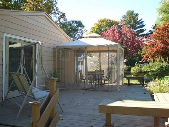 new large deck with gazeb