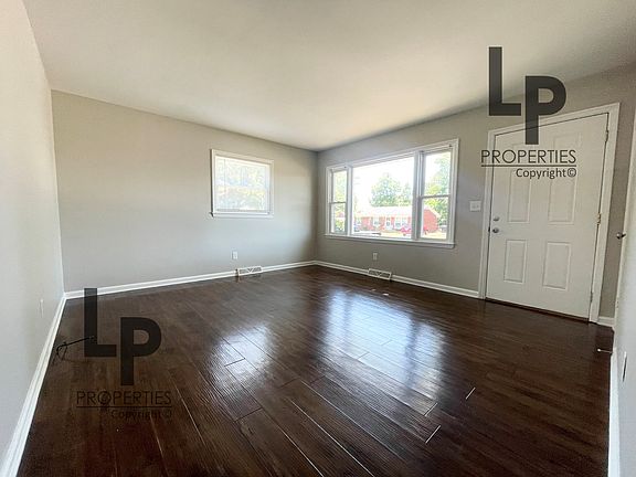 3rd image of 1707 New Orleans Ct