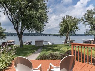 N20W29936 Glen Cove Rd, Pewaukee, WI 53072