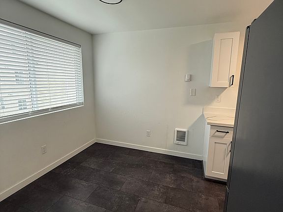 2nd image of 807 E Park Ave #2