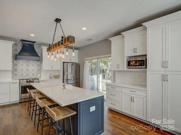 2125 Ashley River Rd, Waxhaw, NC 28173