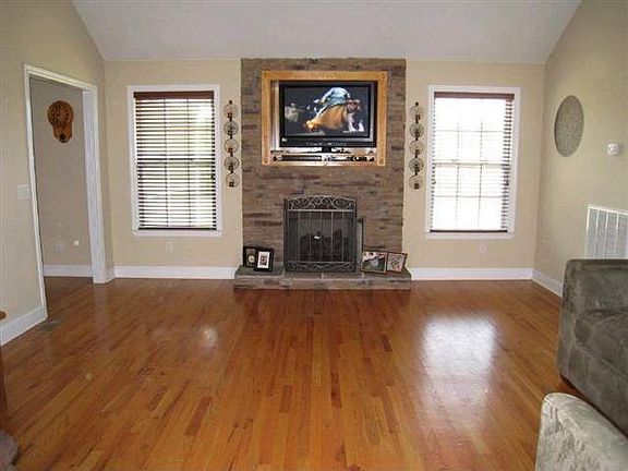2nd image of 7801 Bacon Meadow Dr