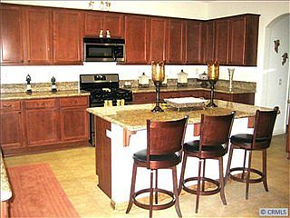 5th image of 16524 Montgomery Ct