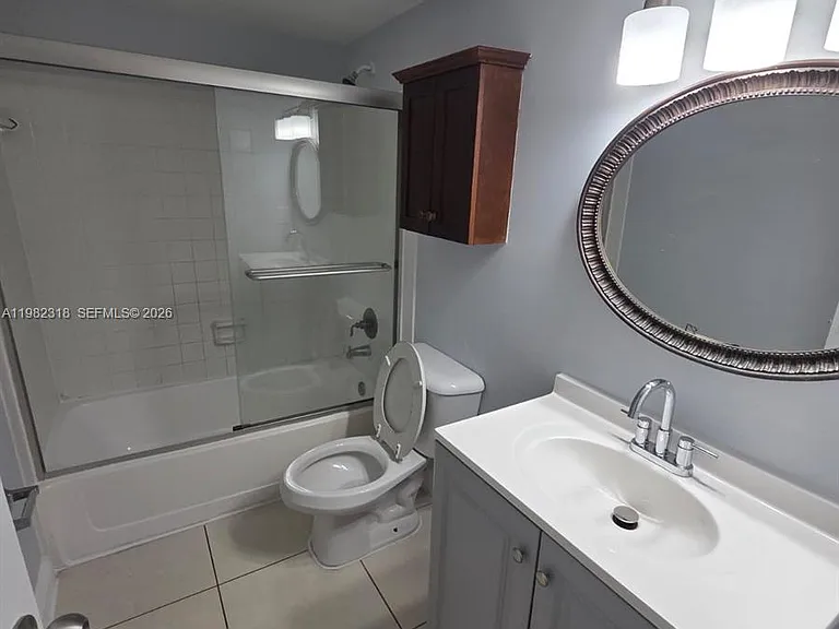 1241 SW 46th Ave #1006 — Photo 9