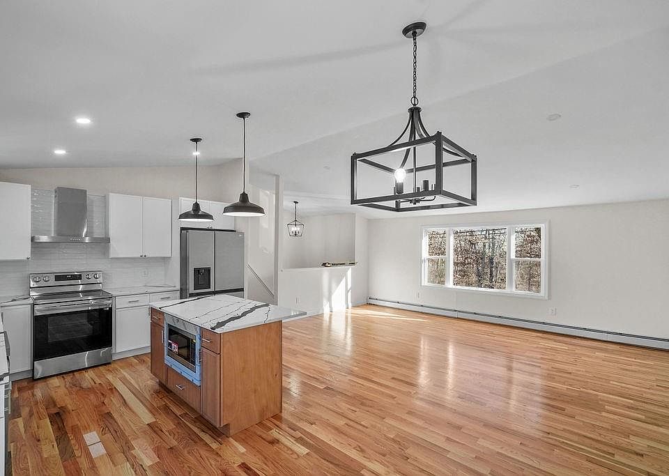 1075 Old Baptist Rd, North Kingstown, RI 02852 Zillow