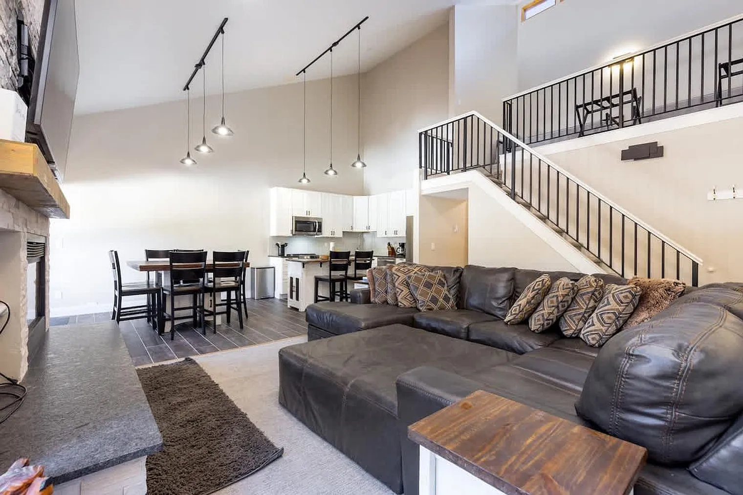 3 bed, 3.0 bath, $3,241 — Photo 1