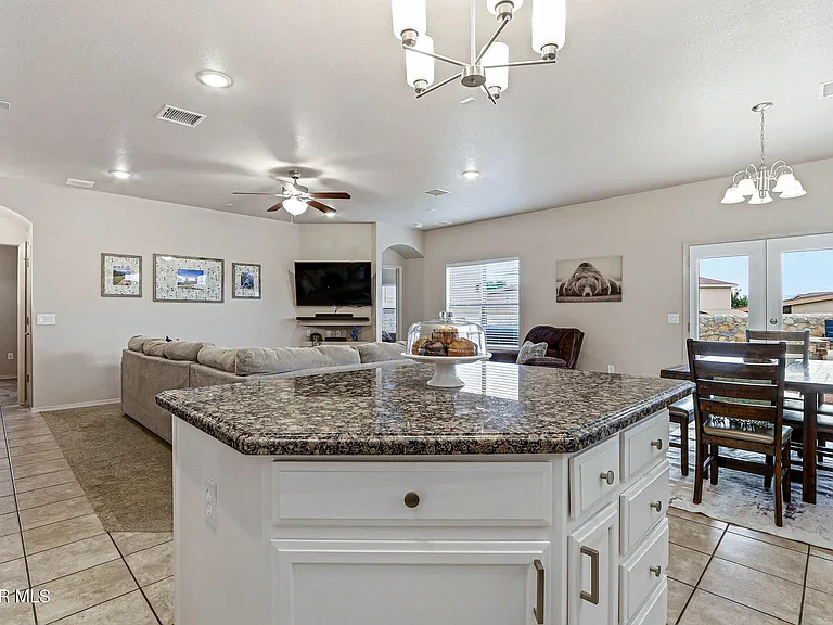 7120 Falling Leaf Cir — Photo 23