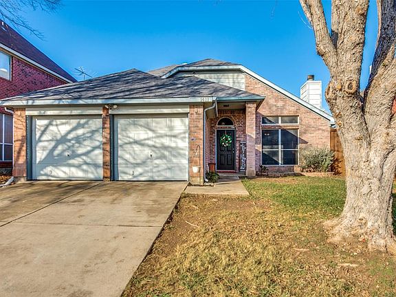 2nd image of 1411 Chinaberry Dr