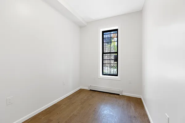 Rented by Compass | media 7