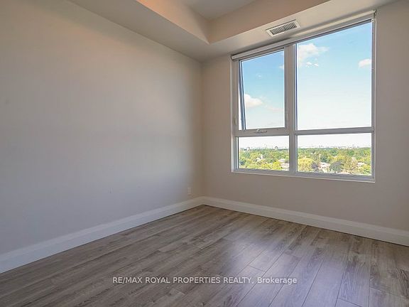 3rd image of 22 E Haven Dr Penthouse 17