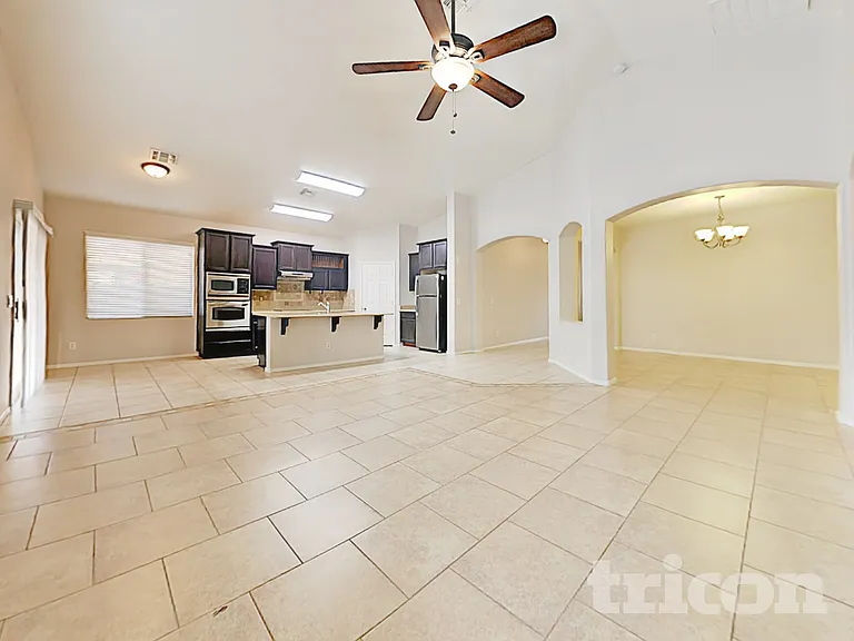 24743 W Illini St — Photo 3