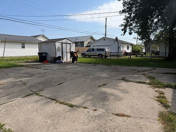 4th image of 1525 2nd St