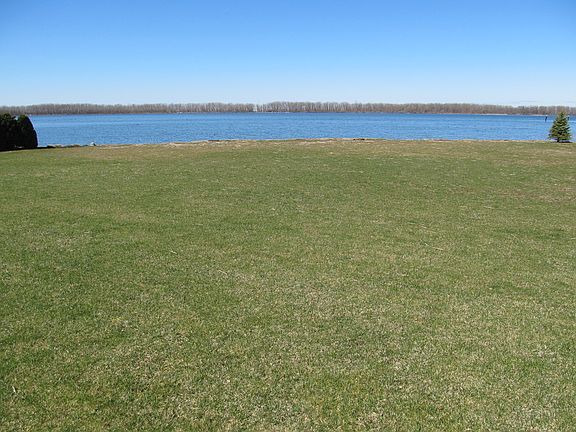 Looking West/Northwest.
