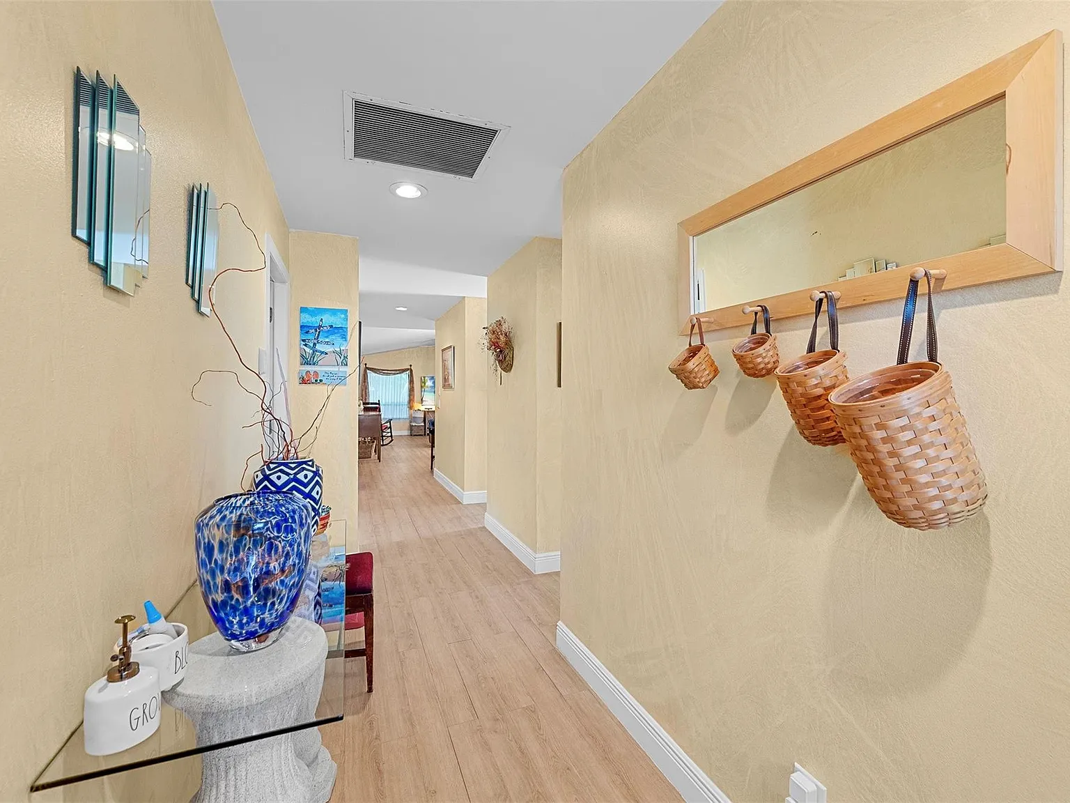 2 bed, 2.0 bath, 1309 sqft, $2,500 — Photo 4