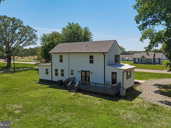 5th image of 2426 Hampton Hall Rd